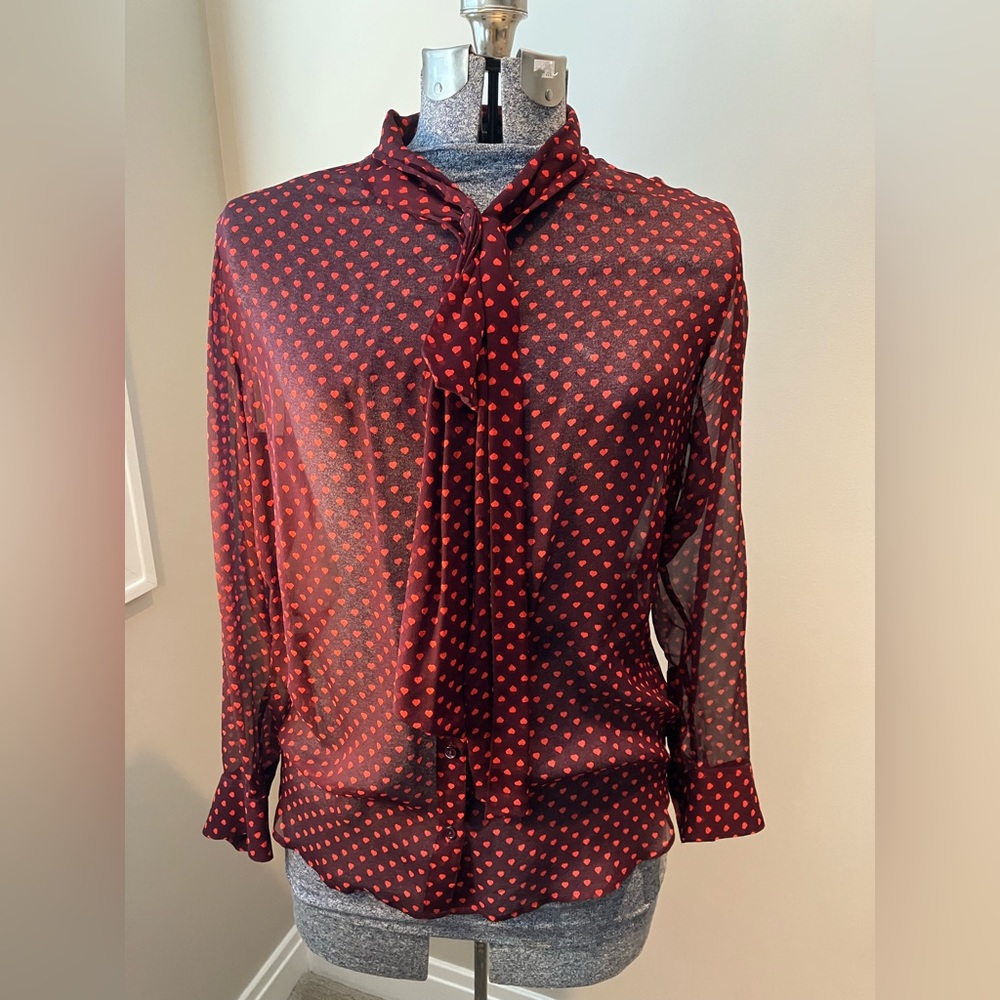 Equipment silk blouse with heart motif